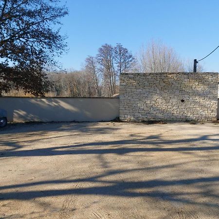 Un Petit Coin De Bali Avec Spa Et Piscine Prives Carpentras Luaran gambar