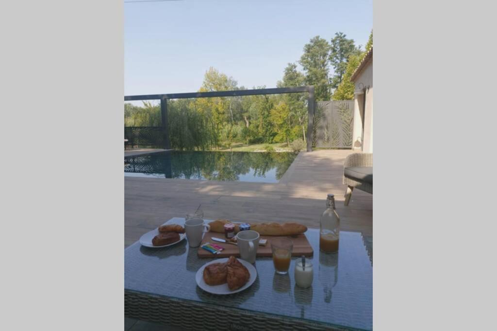 Un Petit Coin De Bali Avec Spa Et Piscine Prives Carpentras Luaran gambar